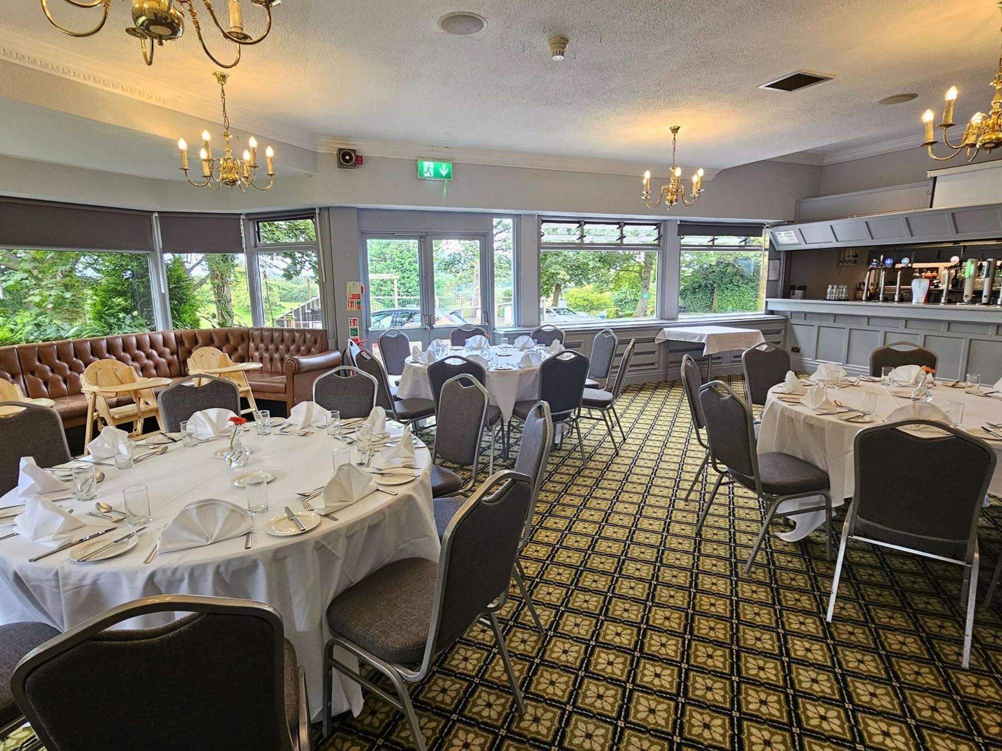 Mercure Manchester Norton Grange Hotel & Spa Rochdale Exterior photo
