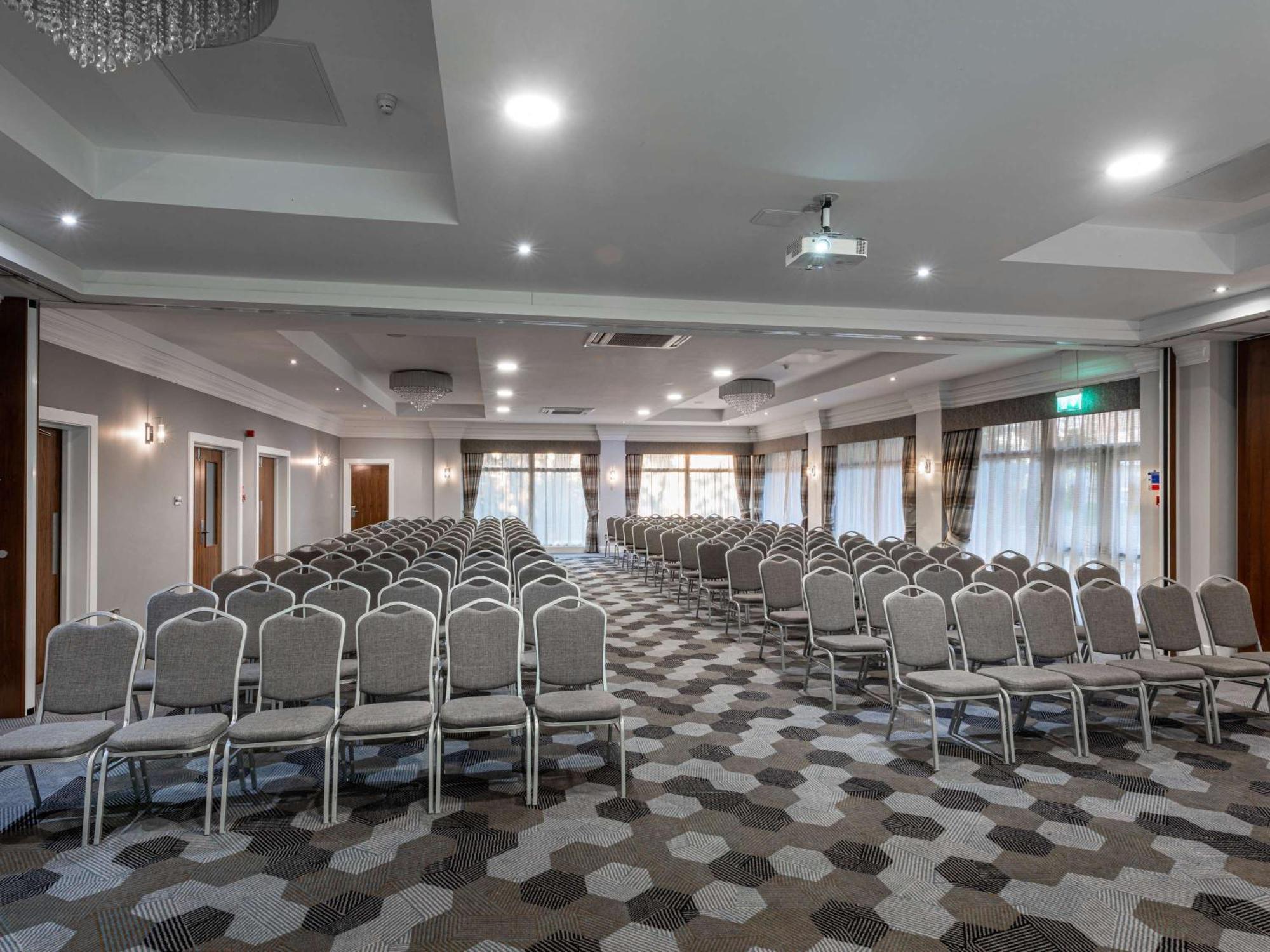 Mercure Manchester Norton Grange Hotel & Spa Rochdale Exterior photo