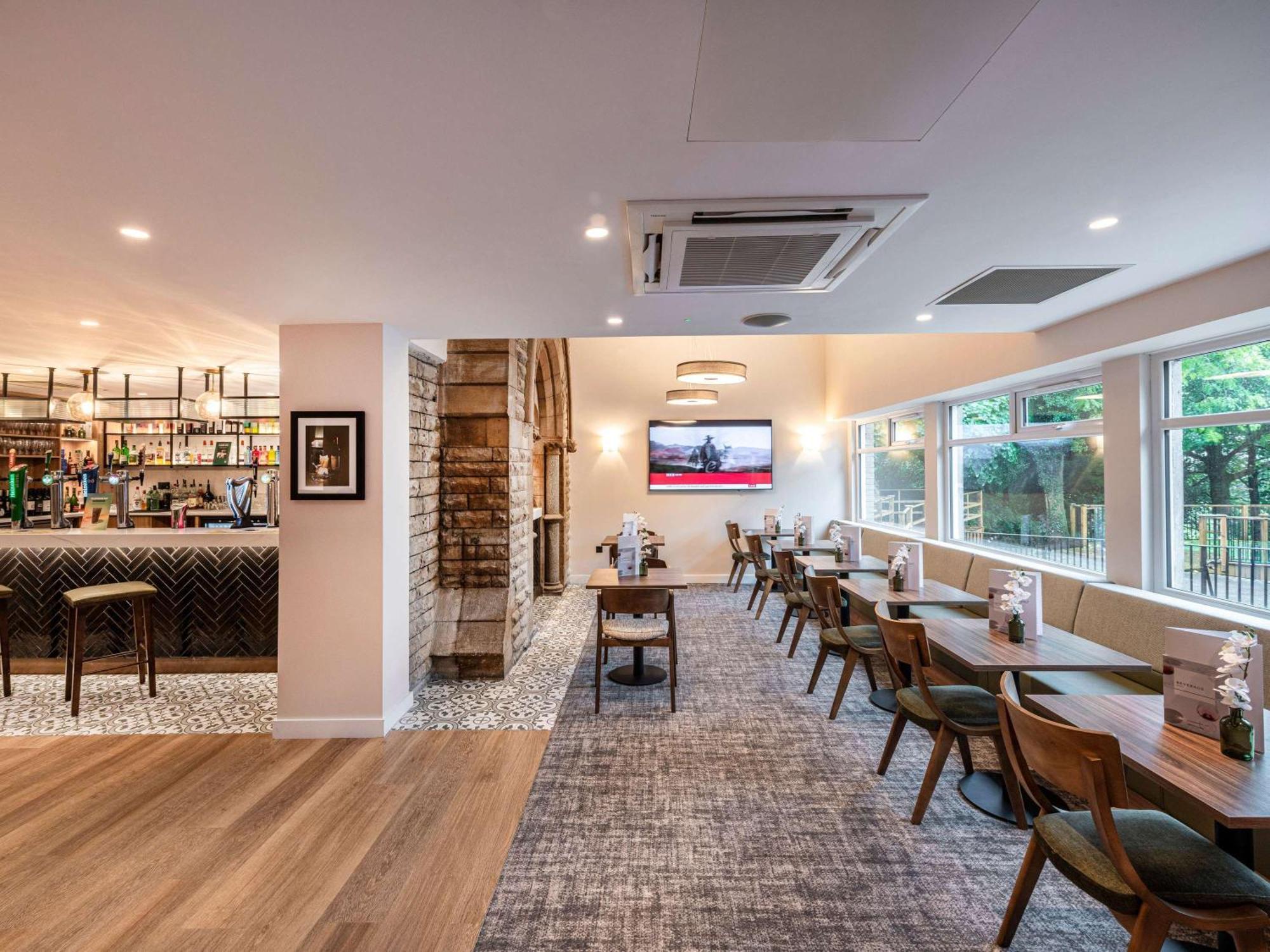 Mercure Manchester Norton Grange Hotel & Spa Rochdale Exterior photo